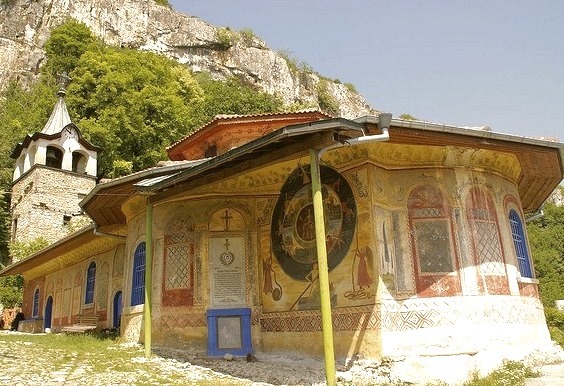 by Henri Weisen on Flickr.Painted monastery near the town of Veliko Tarnovo, Bulgaria.